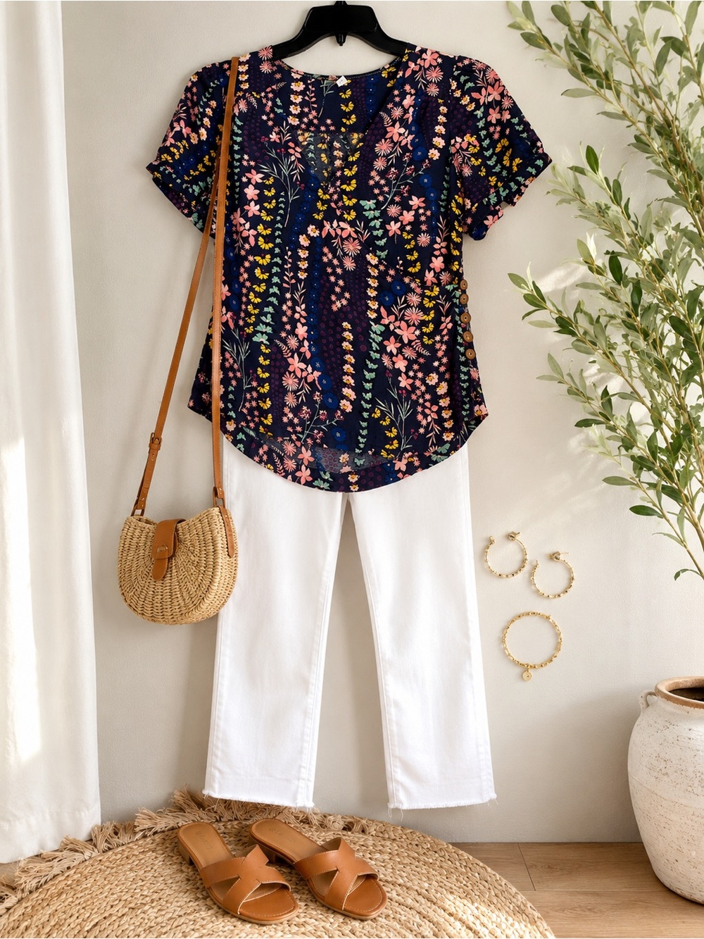 Anthropologie Meadow Rue Navy Floral Short-Sleeve V-Neck Tee